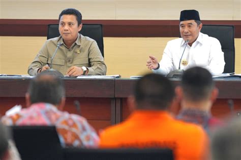 Kunker Komisi V DPR RI Pj Gubernur Perlihatkan Peta Administrasi Baru