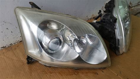 Lampa Prawa Prz D Toyota Avensis T Ii Eu Oficjalne