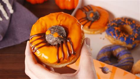 Exclusive Dunkin Donuts Reveals Its New Halloween Treats Halloween Donuts