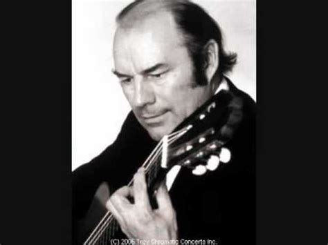 Julian Bream Plays JS Bach Bourree In E Minor YouTube