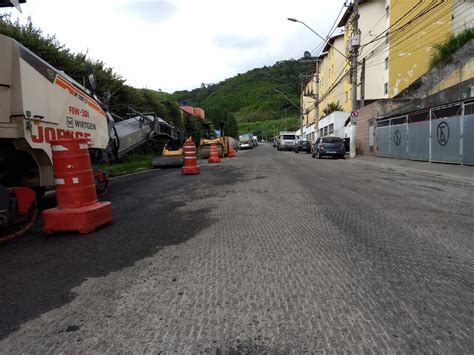 Prefeitura Inicia Recape Em Ruas Dos Jardins Belval E Calif Rnia Al M