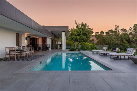 Mid Century Modern Villa In Trousdale With Tennis Home Rental In