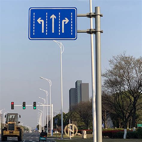 3-20mm Thickness Road Sign Pole Metal Street Sign Post ISO 9001 Certified