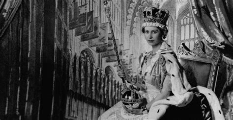 La Historia Detrás Del Vestido Y Los Zapatos Que La Reina Isabel Ii