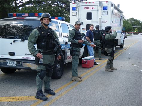 Chicago Police Swat Officers Chicagos~finest Flickr