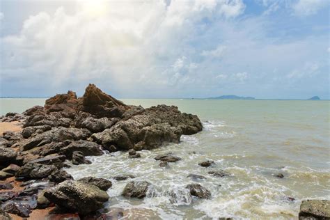 Rocks at the seaside 1864611 Stock Photo at Vecteezy