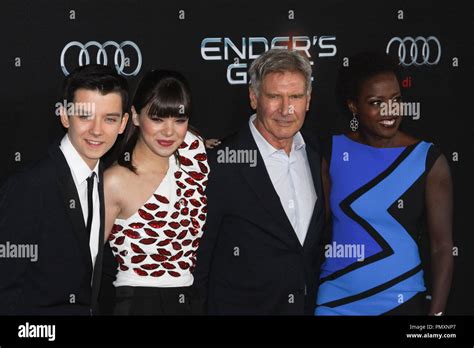 Asa Butterfield Hailee Steinfeld Harrison Ford And Viola Davis At The