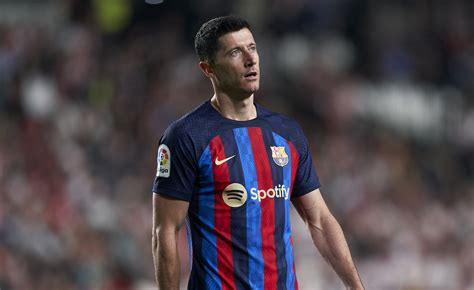 LaLiga FC Barcelona Real Betis Gdzie oglądać mecz Lewandowskiego