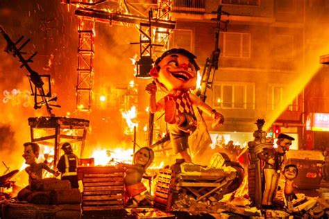 Fallas 2024 hoy martes 19 de marzo horario de la Cremá Mascletà y