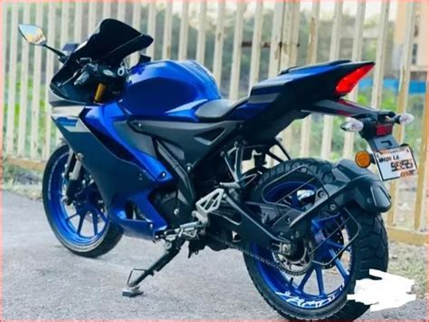 Used Yamaha Yzf R V Racing Blue Model Pid Bike For