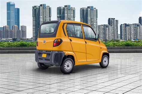 Bajaj Qute Re60 Price Images Reviews And Specs