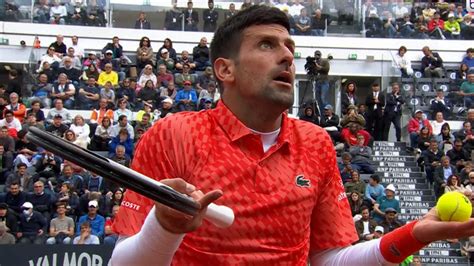 Novak Djokovic Esplode All Arbitro Open D Italia Holger R Hn Mohamed