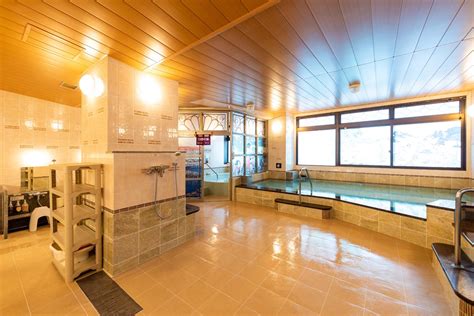 神田の『raku Spa 1010 神田』は、スーパー銭湯と街の銭湯のいいとこ取り！｜さんたつ By 散歩の達人