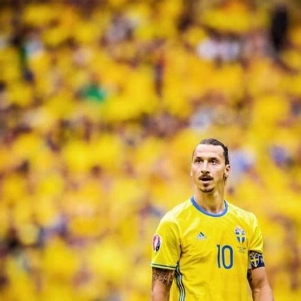 Zlatan Ibrahimović on Twitter The return of the God svenskfotboll