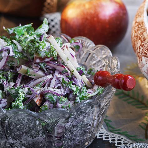 Coleslaw med grönkål och äpple Recept Coop