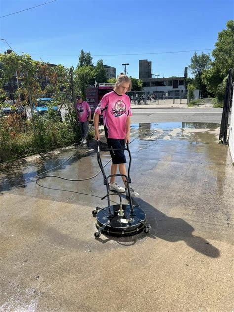 1 Pressure Washing In Rochester Hills MI Pink Pro Wash