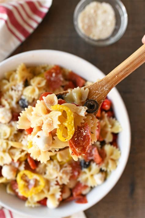 Pepperoni Pizza Pasta Salad Sizzling Eats