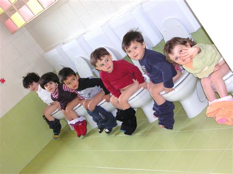 Bagni Asilo Nido La Girandola Asilo Nido Pavia Scuola Materna