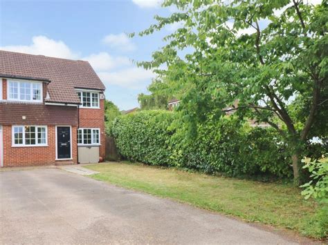 3 Bed Semi Detached House For Sale In Hobb Lane Hedge End So30 £