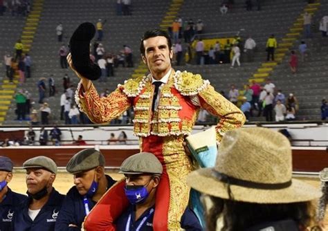 Emilio de Justo Trofeo Señor de Los Cristales triunfador Feria de