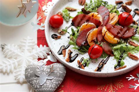 Salade Met Stoofpeertjes Mandarijn En Pecannoten Kerst Voorgerecht