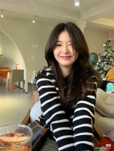 Pin Oleh Marsha Aprilia Di Ulzzang Rambut Indah Wanita Rambut