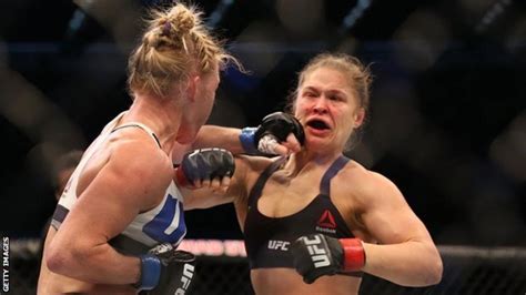 Ronda Rousey Knocked Out By Holly Holm In Ufc Title Upset Bbc Sport