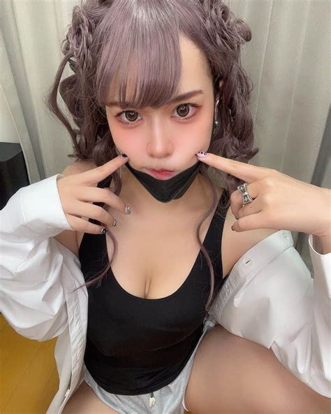 七瀬さくらさんのインスタグラム写真 七瀬さくらinstagram 「ヲタクくんちに通いギャルちゃん ️ 鬼遍かっつぇ先生のキャラクターです。 （twitterを是非ご覧ください♡