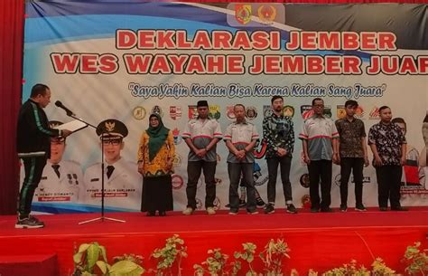 Bupati Hendy dan Kontingen Porprov VII Jember Deklarasikan Wes Wayahe ...
