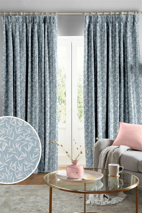 Gardinstoff Willow leaf blader i seaspray blå chenille Laura Ashley