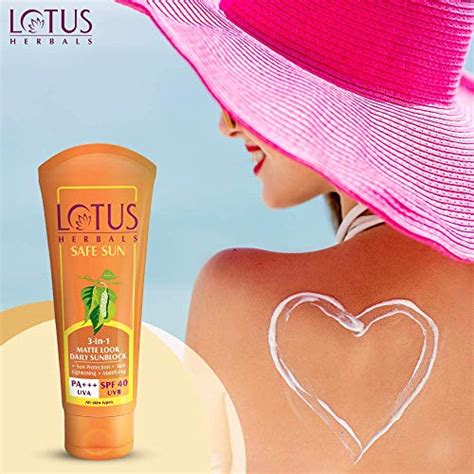 Lotus Herbals Safe Sun 3 In 1 Matte Look Daily Sunblock Spf 40 100g Pricepulse