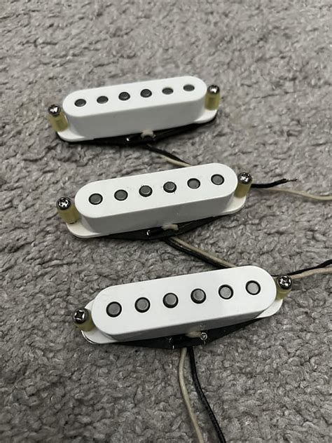 Mojotone Quiet Coil Stratocaster Pickup Set W Hot Bridge Reverb