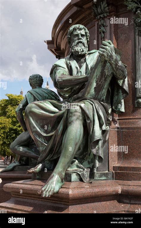 Bronze Statue Man Sitting In Hi Res Stock Photography And Images Alamy