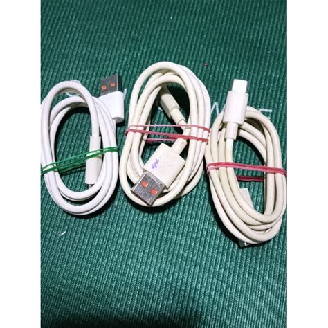 Jual KABEL DATA INFINIX TIPE C BAWAAN HOT 30i BEKAS Shopee Indonesia