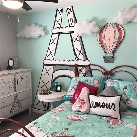 12 Paris Themed Bedroom Ideas Moms And Daughters Will Love Displate Blog