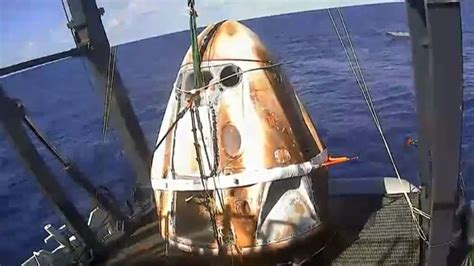 Watch Spacex Crew Dragon Splashes Down In Atlantic Ocean Kut