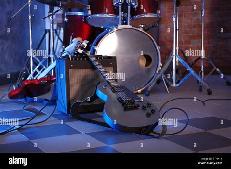 Rock Band Instruments Hi Res Stock Photography And Images Alamy