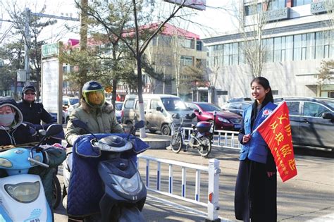 内蒙古日报数字报 呼和浩特：以志愿服务耕耘文明首府厚土