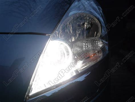 Pack De L Mparas De Luces Faros Xen N Efecto Para Peugeot