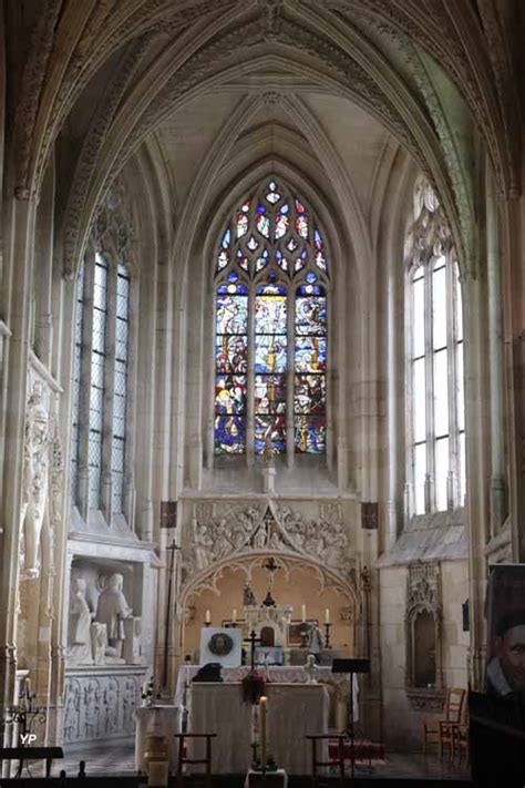 Église Saint Jacques le Majeur et Saint Jean Baptiste Folleville