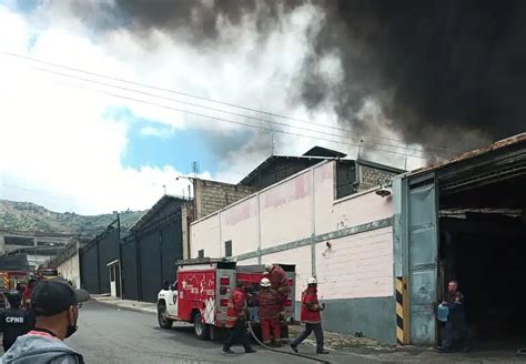 Se registró incendio en fábrica en zona industrial de La Yaguara