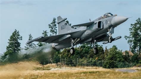 Saab Entregou O Primeiro Gripen E De S Rie Para A For A A Rea Sueca