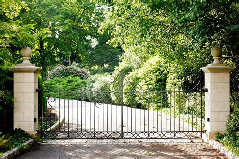 Front Gate Pillar Design Ideas To Elevate Your Home S Curb Appeal