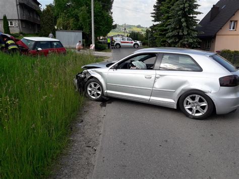 Nowy S Cz Gro Ny Wypadek Na Ulicy Juranda Jedna Osoba W Szpitalu Po