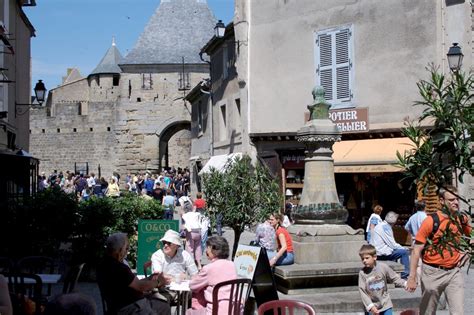 Groupe Visite Guidée 1h30 De La Cité De Carcassonne Fortifications