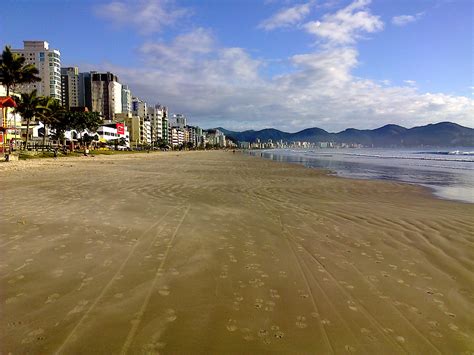 20170516 0010 Lindo Amanhecer Na Praia De Meia Praia Ita Flickr