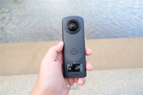 Ricoh Theta Z M Raw