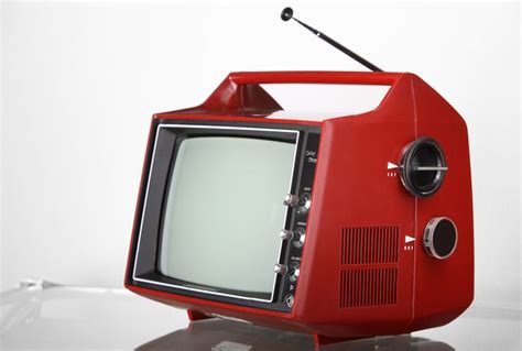 National Portable TV | Vintage electronics, Vintage tv, Vintage television