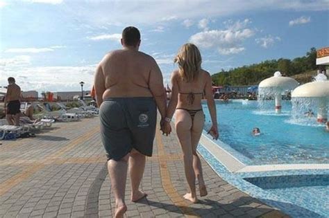 The Most Ridiculous Bikini Photos Ever Pics Izispicy