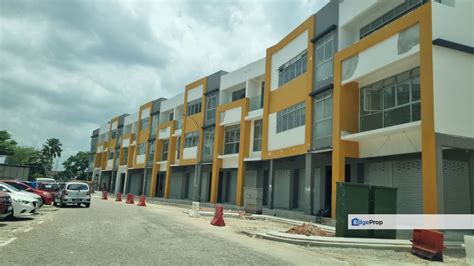 Taman Molek Three Storey Shoplot For Rent For Sale RM9 000 By EDWARD